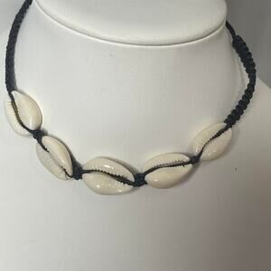 five shell dark brown cord choker costume jewelry beach tropical vacation boho